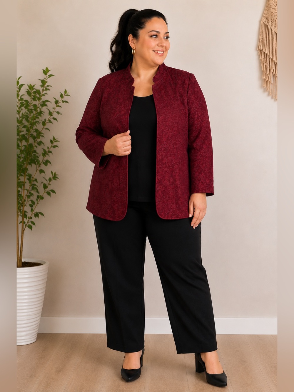 🍷 Avenue Size 22/24 Burgundy Paisley Textured Jacket